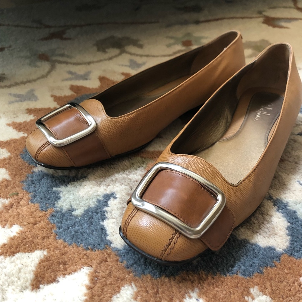 Cole Haan Leather Nike Air Buckle Flats Size 7.5 - Picture 10 of 11